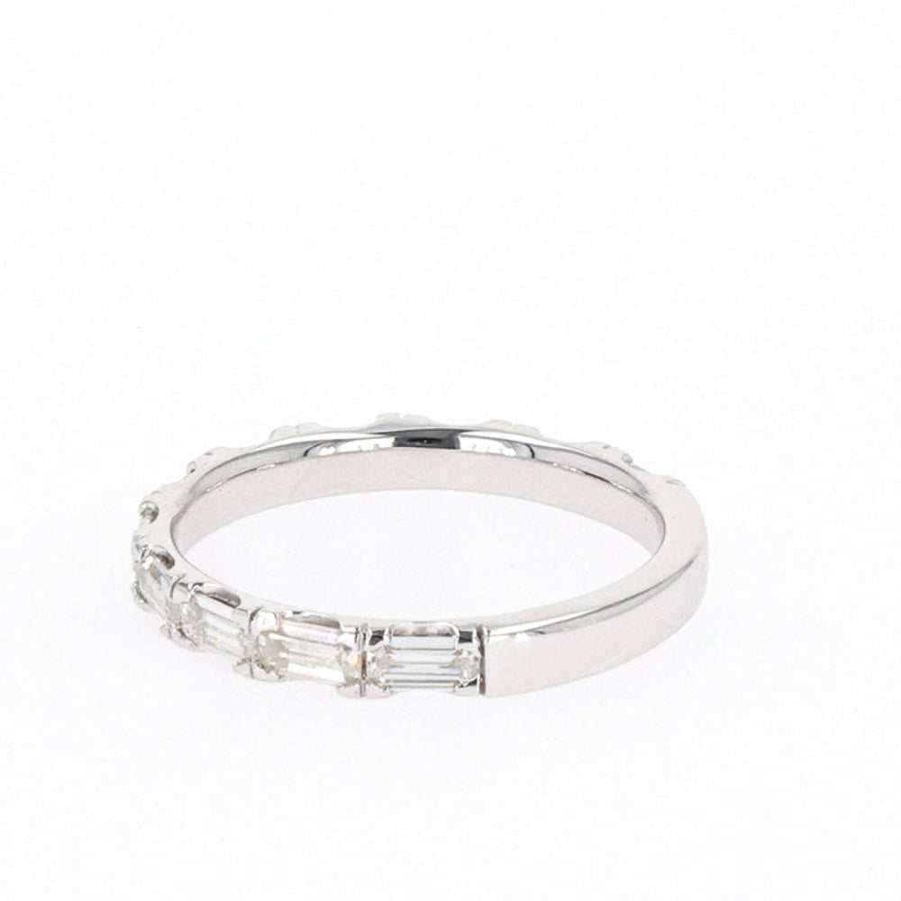 1.10 CTW DEW Emerald Moissanite Shared Prong Band in Sterling Silver