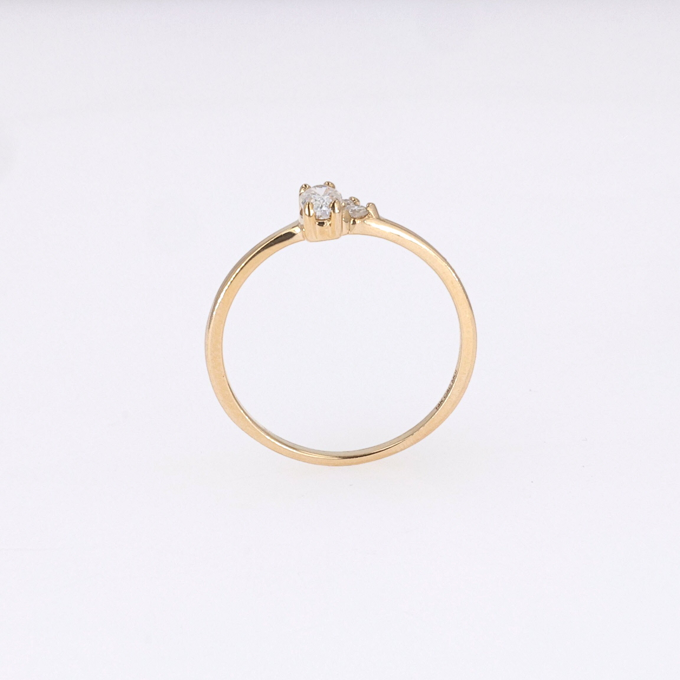0.31 CTW DEW Oval Near-Colorless Moissanite Fashion Ring in 14K Yellow Gold
