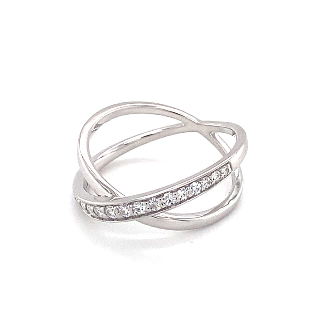 0.29 CTW DEW Round Near-Colorless Moissanite Crossover Band in Sterling Silver