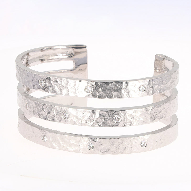 0.66 CTW DEW Round Near-Colorless Moissanite Fashion Bracelet in Sterling Silver