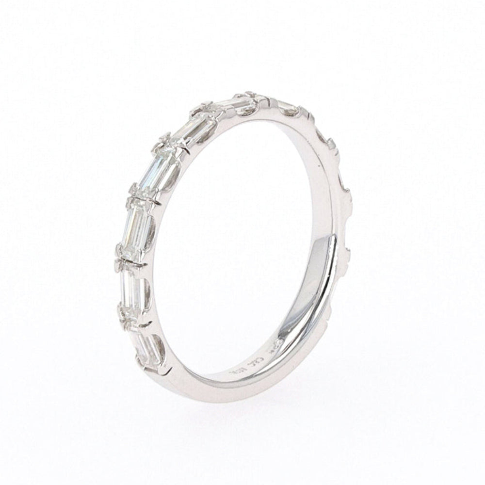 1.10 CTW DEW Emerald Moissanite Shared Prong Band in Sterling Silver